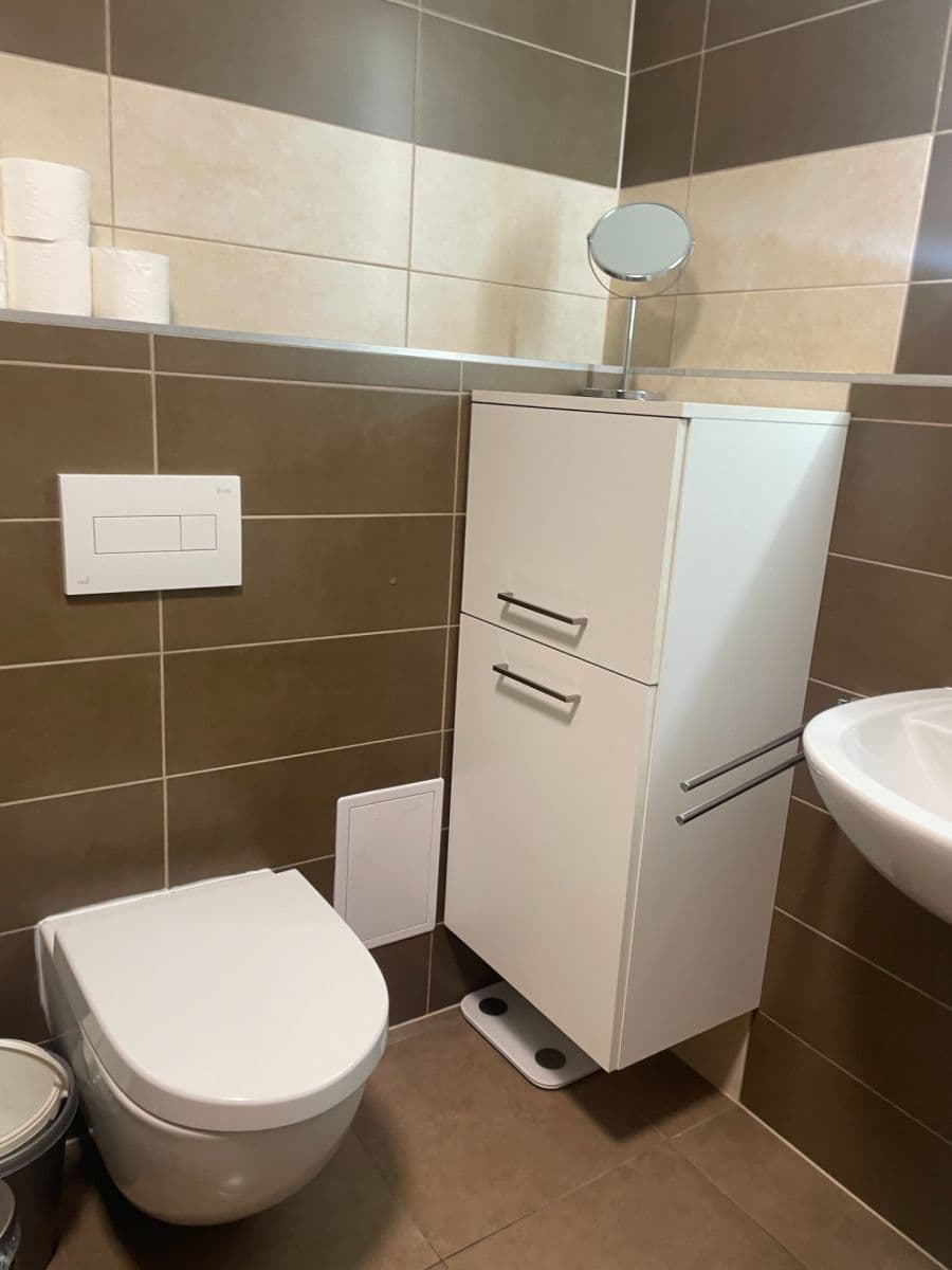 Pronájem bytu 2+kk 47 m², Ječná, Hostivice, Středočeský kraj Pronájem bytu 2+kk 47 m², Ječná, Hostivice, Středočeský kraj