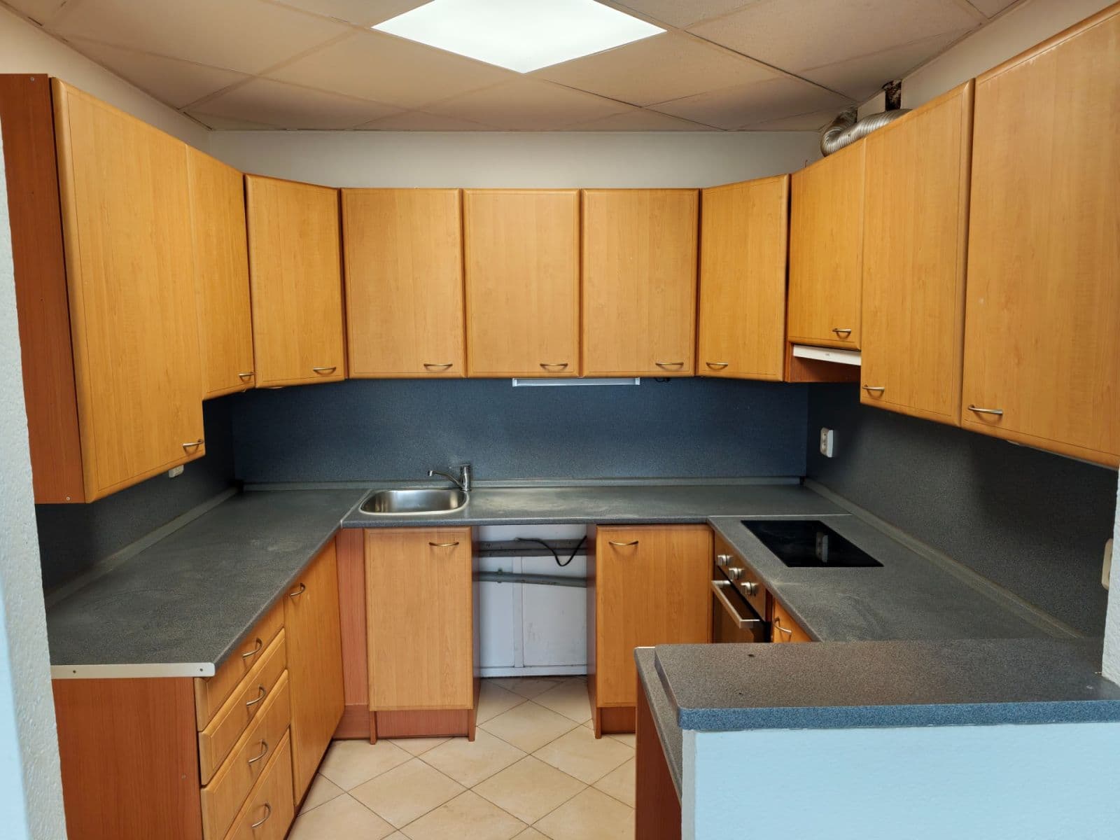 Pronájem bytu 2+kk 49 m², Švédská, Kladno, Středočeský kraj Pronájem bytu 2+kk 49 m², Švédská, Kladno, Středočeský kraj