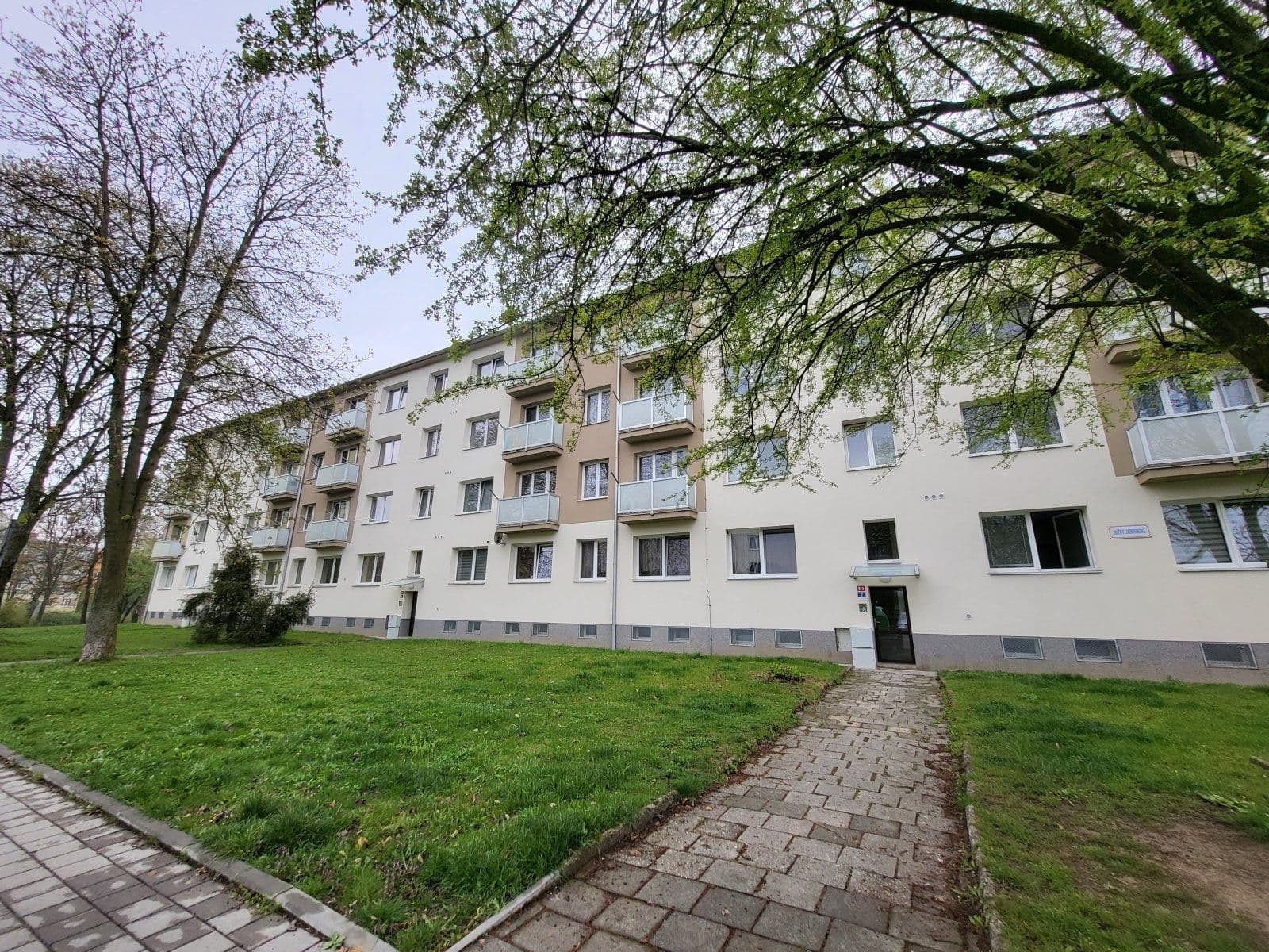 Pronájem bytu 1+kk 21 m², Jožky Jabůrkové, Havířov, Moravskoslezský kraj Pronájem bytu 1+kk 21 m², Jožky Jabůrkové, Havířov, Moravskoslezský kraj