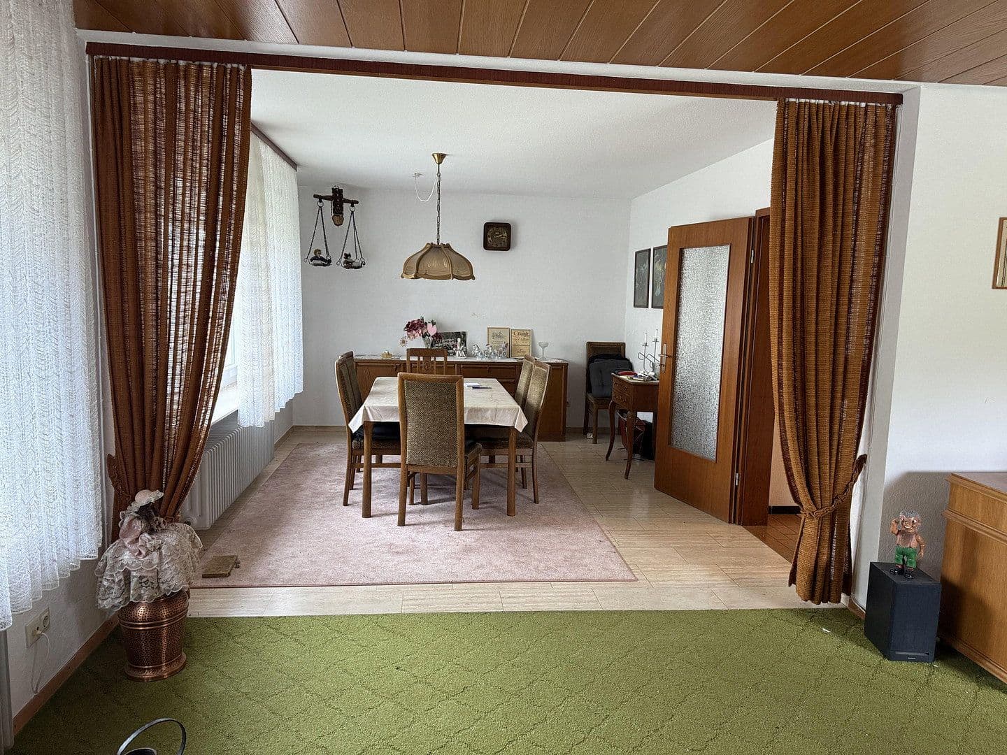 Prodej domu 170 m², pozemek 520 m², Ringstraße 19/1, Zaberfeld, Bádensko-Württembersko Prodej domu 170 m², pozemek 520 m², Ringstraße 19/1, Zaberfeld, Bádensko-Württembersko