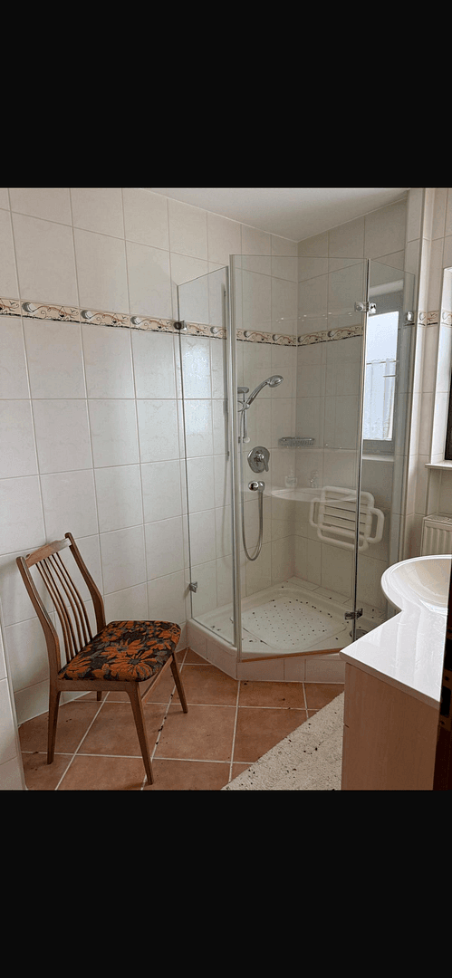 Prodej domu 170 m², pozemek 520 m², Ringstraße 19/1, Zaberfeld, Bádensko-Württembersko Prodej domu 170 m², pozemek 520 m², Ringstraße 19/1, Zaberfeld, Bádensko-Württembersko
