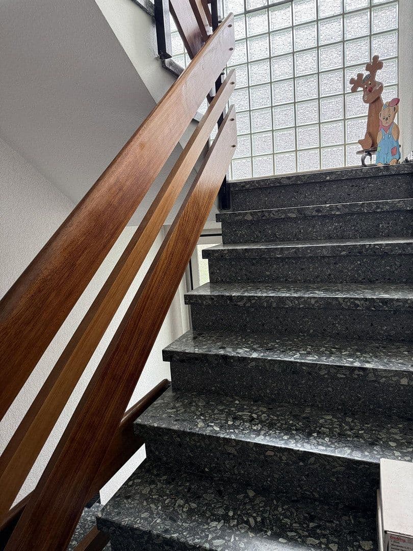 Prodej domu 170 m², pozemek 520 m², Ringstraße 19/1, Zaberfeld, Bádensko-Württembersko Prodej domu 170 m², pozemek 520 m², Ringstraße 19/1, Zaberfeld, Bádensko-Württembersko