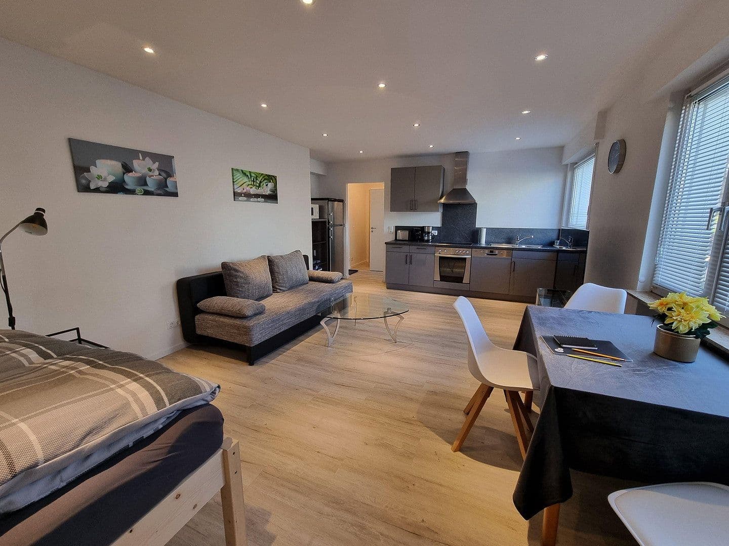 Pronájem bytu 1+1 35 m², Alsbergstr. 1, Waldbröl, Severní Porýní-Vestfálsko Pronájem bytu 1+1 35 m², Alsbergstr. 1, Waldbröl, Severní Porýní-Vestfálsko