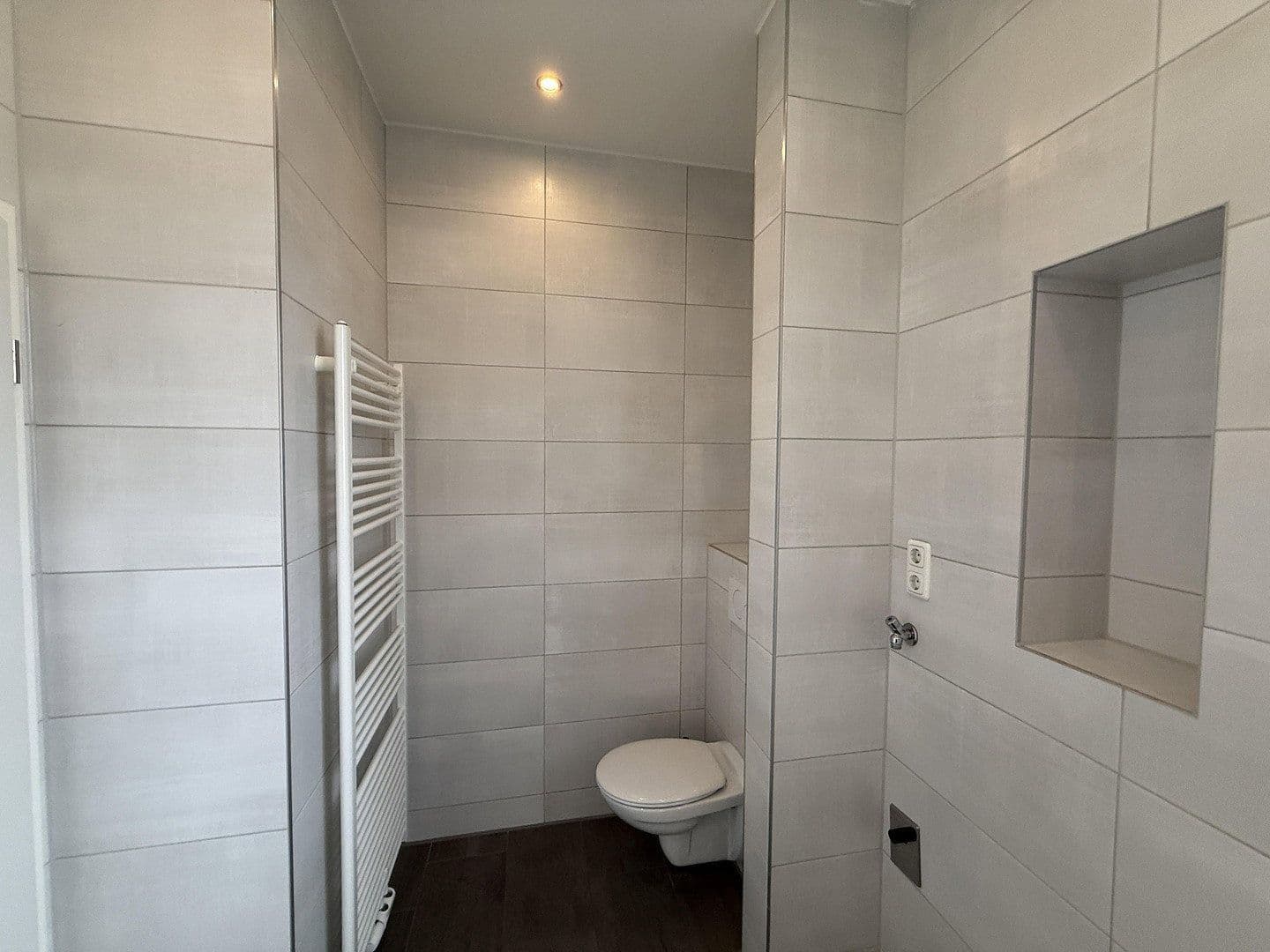 Pronájem bytu 3+1 90 m², Friesenstraße 8, Augsburg, Bavorsko Pronájem bytu 3+1 90 m², Friesenstraße 8, Augsburg, Bavorsko