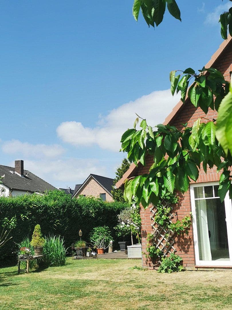 Prodej domu 125 m², pozemek 566 m², Lübeck, Šlesvicko-Holštýnsko Prodej domu 125 m², pozemek 566 m², Lübeck, Šlesvicko-Holštýnsko