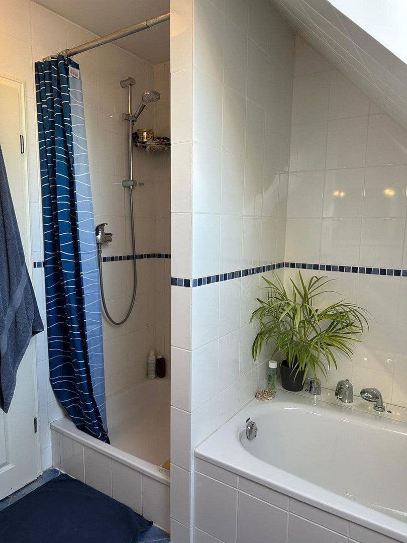 Prodej domu 125 m², pozemek 566 m², Lübeck, Šlesvicko-Holštýnsko Prodej domu 125 m², pozemek 566 m², Lübeck, Šlesvicko-Holštýnsko