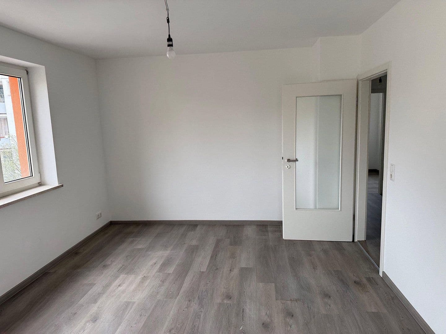 Pronájem bytu 2+kk 58 m², Merianstr. 31, München, Bavorsko Pronájem bytu 2+kk 58 m², Merianstr. 31, München, Bavorsko