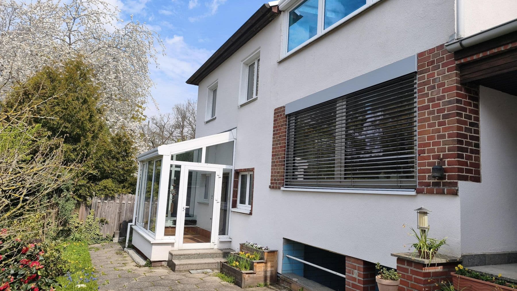 Prodej domu 516 m², pozemek 754 m², Leipzig, Sasko Prodej domu 516 m², pozemek 754 m², Leipzig, Sasko