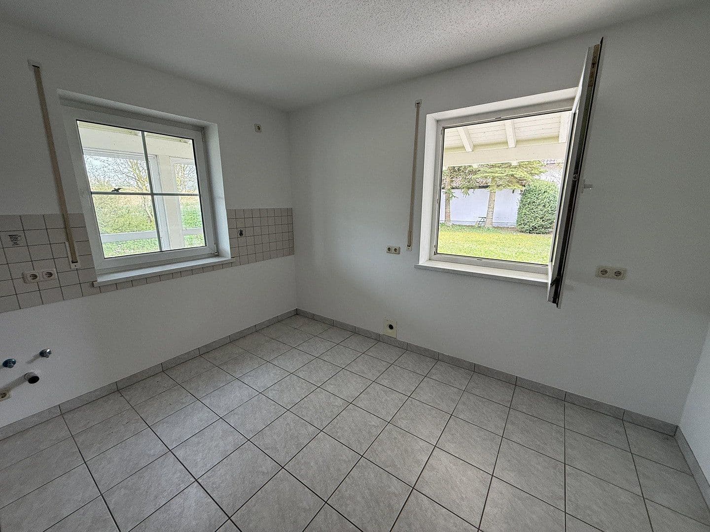 Pronájem bytu 3+1 102 m², Schillerstraße 21, Neufahrn in Niederbayern, Bavorsko Pronájem bytu 3+1 102 m², Schillerstraße 21, Neufahrn in Niederbayern, Bavorsko