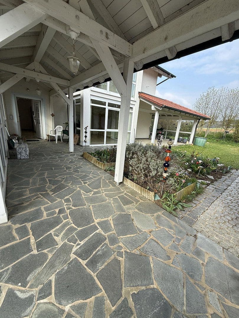 Pronájem bytu 3+1 102 m², Schillerstraße 21, Neufahrn in Niederbayern, Bavorsko Pronájem bytu 3+1 102 m², Schillerstraße 21, Neufahrn in Niederbayern, Bavorsko