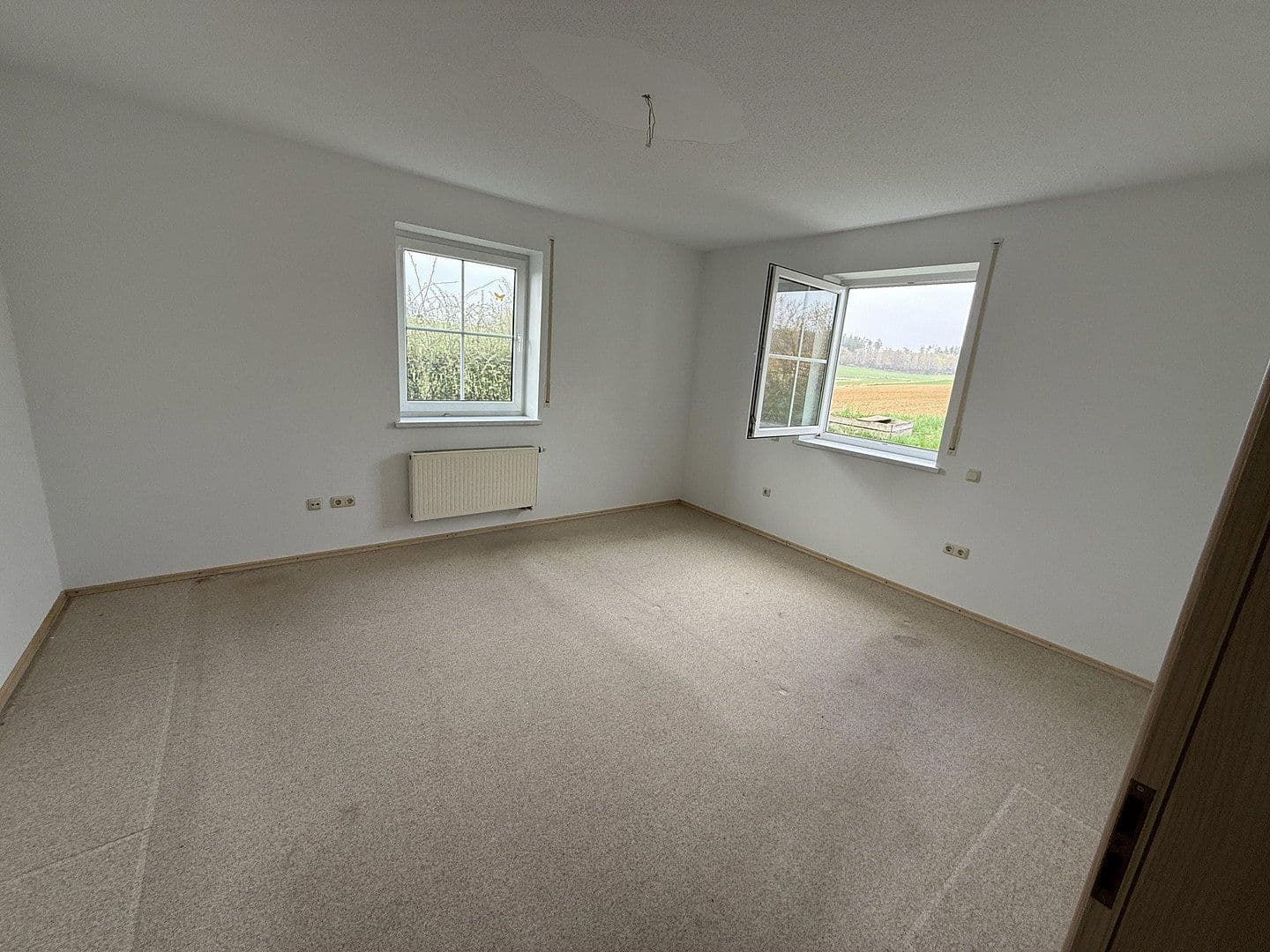 Pronájem bytu 3+1 102 m², Schillerstraße 21, Neufahrn in Niederbayern, Bavorsko Pronájem bytu 3+1 102 m², Schillerstraße 21, Neufahrn in Niederbayern, Bavorsko