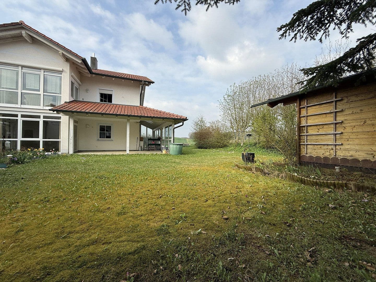 Pronájem bytu 3+1 102 m², Schillerstraße 21, Neufahrn in Niederbayern, Bavorsko Pronájem bytu 3+1 102 m², Schillerstraße 21, Neufahrn in Niederbayern, Bavorsko