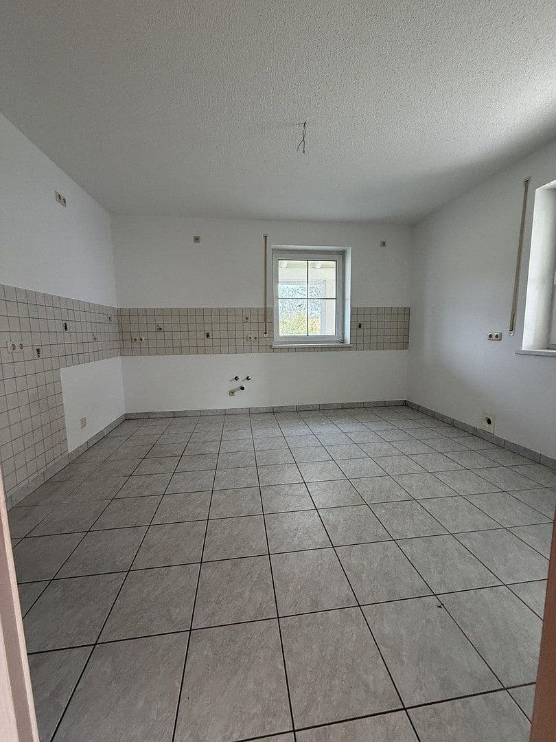 Pronájem bytu 3+1 102 m², Schillerstraße 21, Neufahrn in Niederbayern, Bavorsko Pronájem bytu 3+1 102 m², Schillerstraße 21, Neufahrn in Niederbayern, Bavorsko