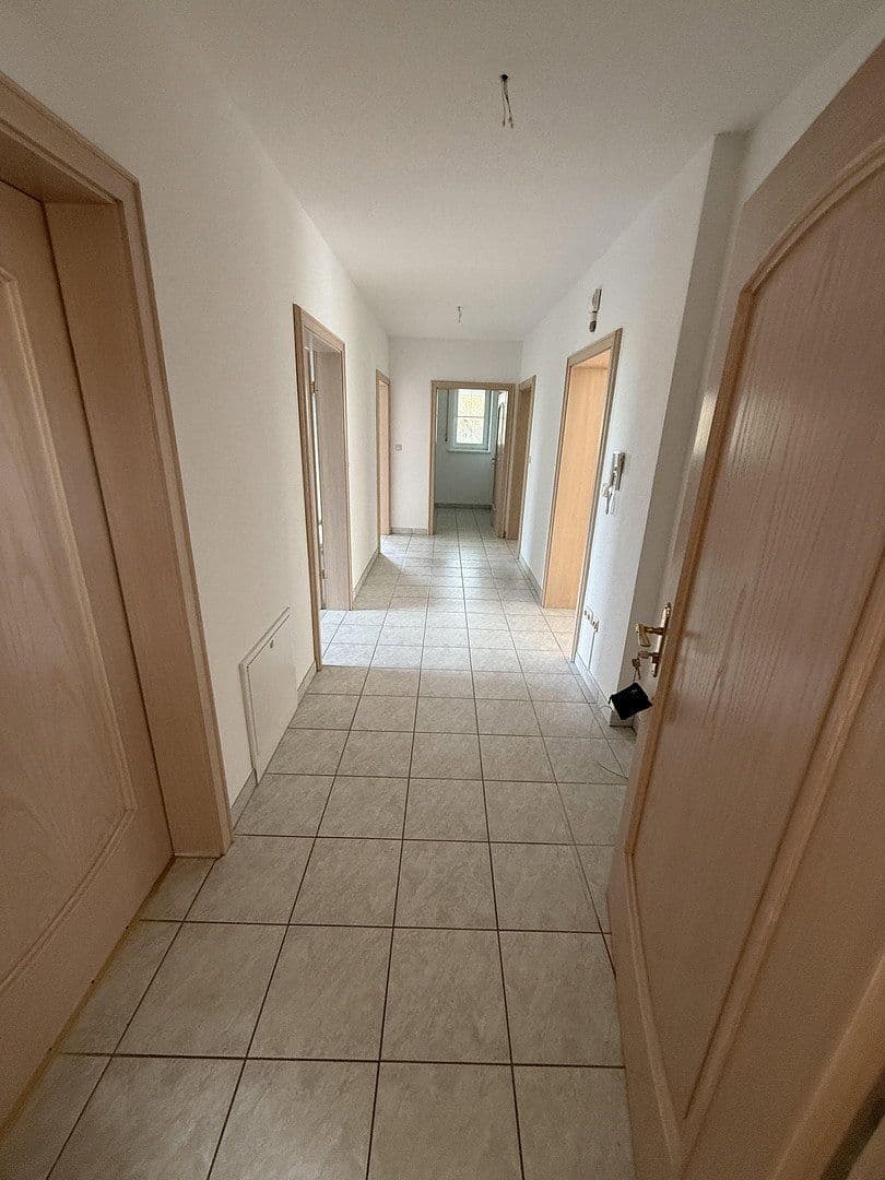 Pronájem bytu 3+1 102 m², Schillerstraße 21, Neufahrn in Niederbayern, Bavorsko Pronájem bytu 3+1 102 m², Schillerstraße 21, Neufahrn in Niederbayern, Bavorsko