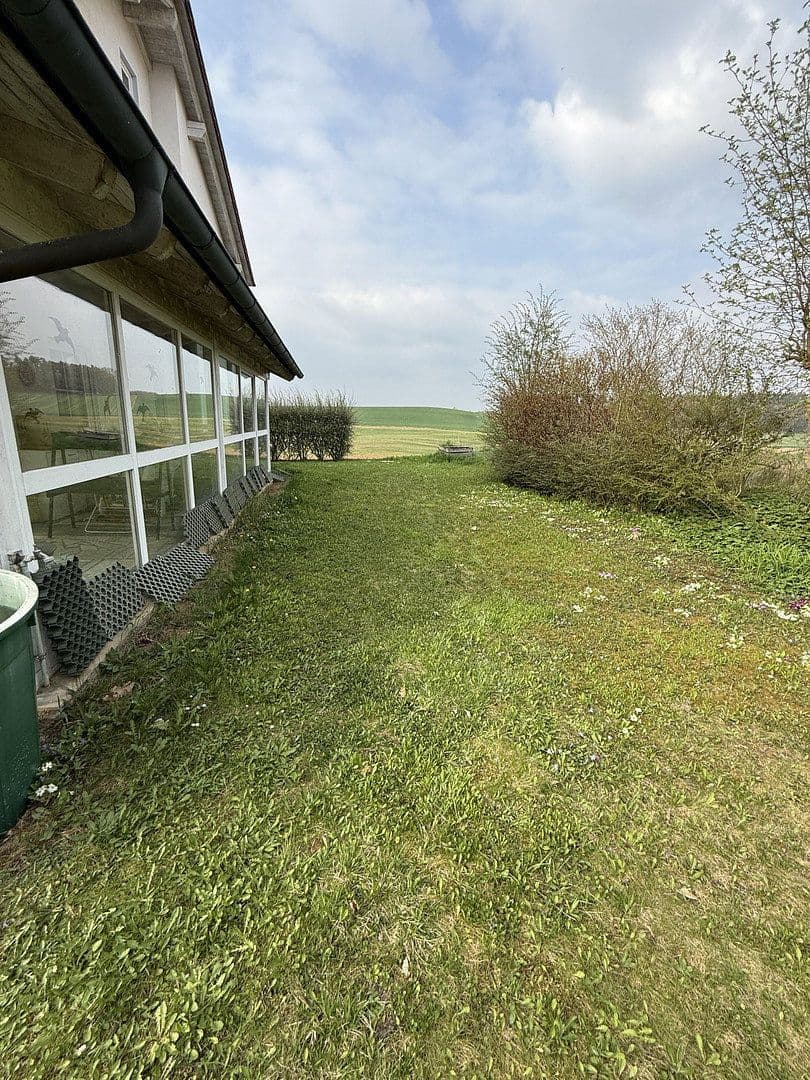 Pronájem bytu 3+1 102 m², Schillerstraße 21, Neufahrn in Niederbayern, Bavorsko Pronájem bytu 3+1 102 m², Schillerstraße 21, Neufahrn in Niederbayern, Bavorsko