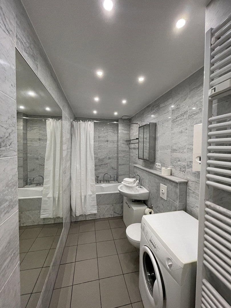 Prodej bytu 2+1 57 m², Berger Str. 23, Düsseldorf, Severní Porýní-Vestfálsko Prodej bytu 2+1 57 m², Berger Str. 23, Düsseldorf, Severní Porýní-Vestfálsko