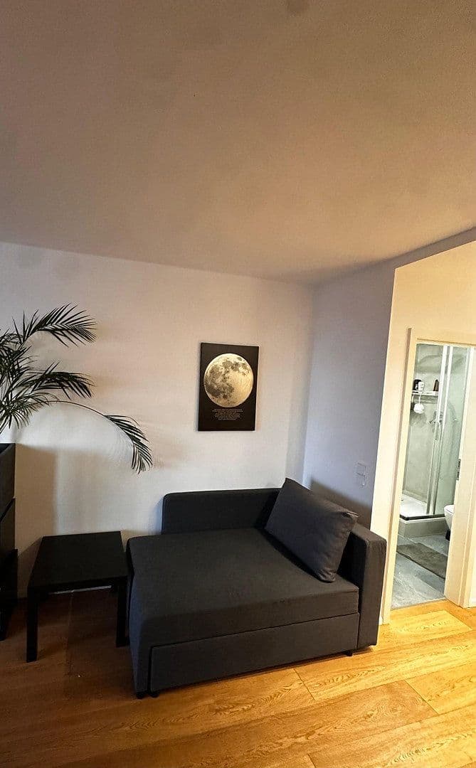 Pronájem bytu 1+1 36 m², Thersienhöhe 6c, München - Schwanthalerhöhe, Bavorsko Pronájem bytu 1+1 36 m², Thersienhöhe 6c, München - Schwanthalerhöhe, Bavorsko