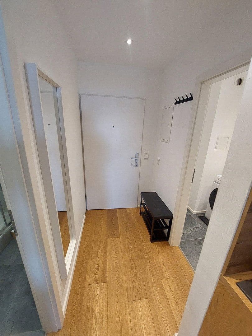 Pronájem bytu 1+1 36 m², Thersienhöhe 6c, München - Schwanthalerhöhe, Bavorsko Pronájem bytu 1+1 36 m², Thersienhöhe 6c, München - Schwanthalerhöhe, Bavorsko