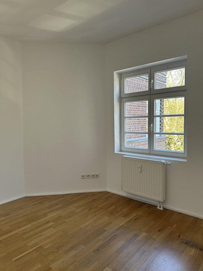Pronájem bytu 3+1 82 m², Liebfrauenstraße 55, Gelsenkirchen, Severní Porýní-Vestfálsko Pronájem bytu 3+1 82 m², Liebfrauenstraße 55, Gelsenkirchen, Severní Porýní-Vestfálsko