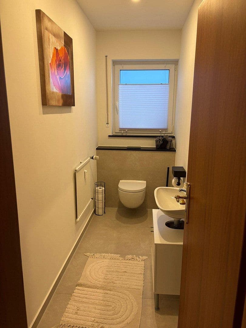 Pronájem bytu 4+kk 119 m², Moselstraße 9, Nentershausen, Porýní-Falc Pronájem bytu 4+kk 119 m², Moselstraße 9, Nentershausen, Porýní-Falc