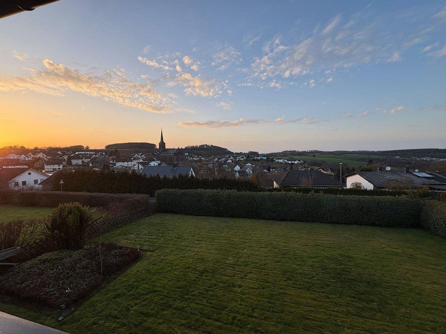 Pronájem bytu 4+kk 119 m², Moselstraße 9, Nentershausen, Porýní-Falc Pronájem bytu 4+kk 119 m², Moselstraße 9, Nentershausen, Porýní-Falc