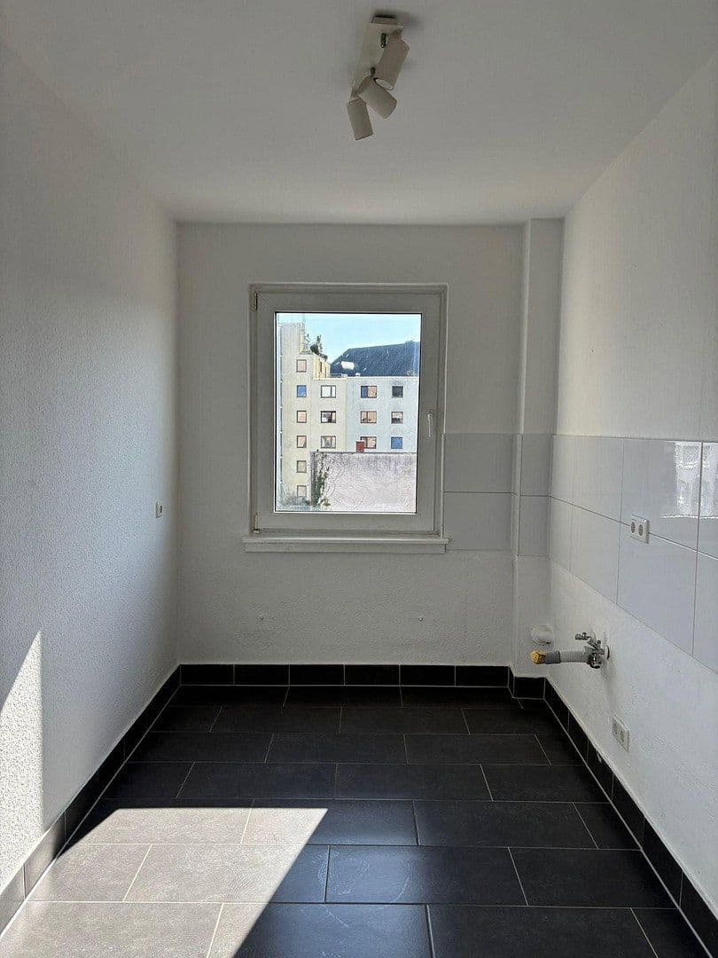 Pronájem bytu 2+1 55 m², Goethestraße 70, Offenbach am Main, Hessen Pronájem bytu 2+1 55 m², Goethestraße 70, Offenbach am Main, Hessen