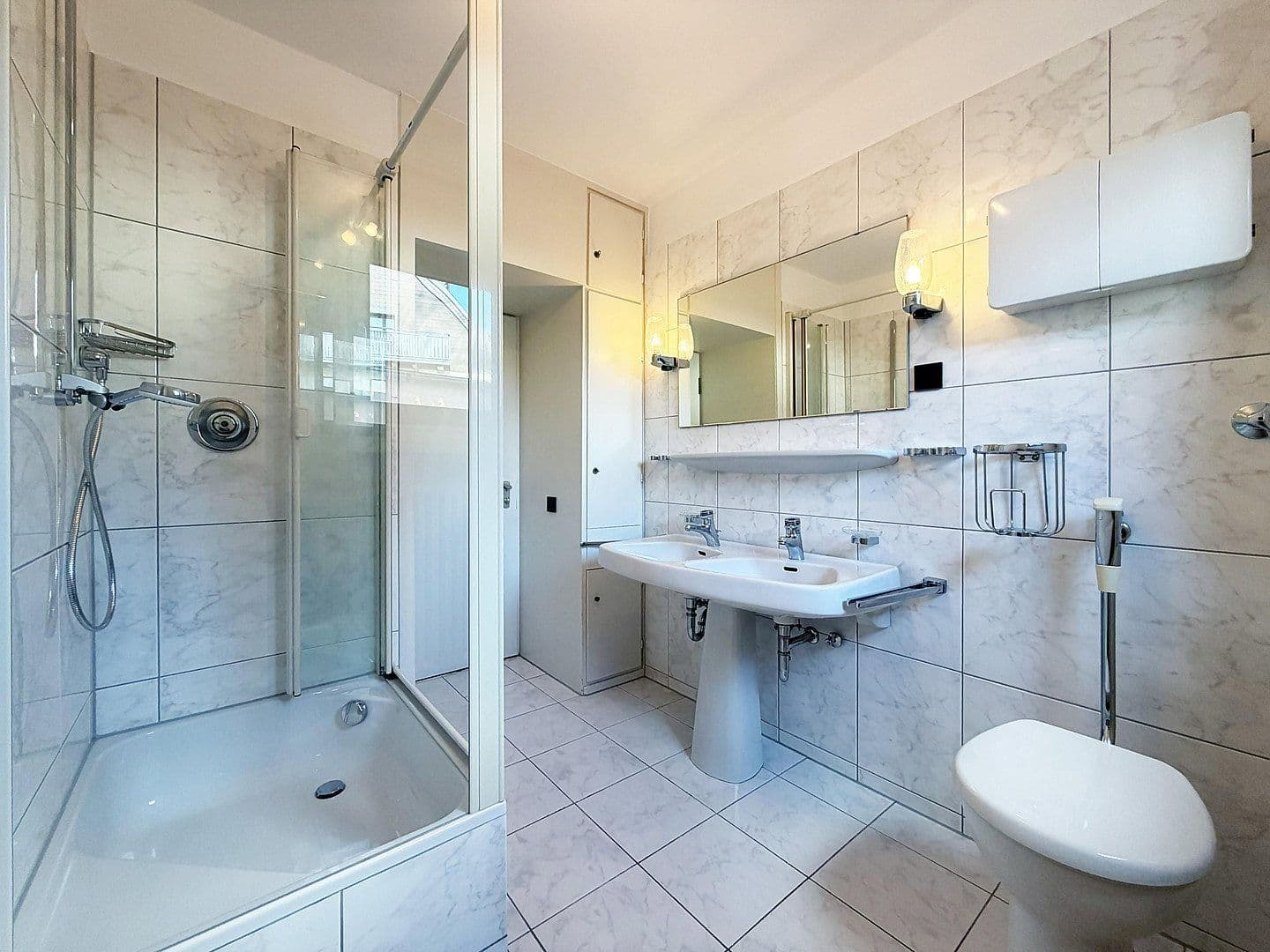 Prodej domu 306 m², pozemek 673 m², Penningsfelder Weg 89, Köln, Severní Porýní-Vestfálsko Prodej domu 306 m², pozemek 673 m², Penningsfelder Weg 89, Köln, Severní Porýní-Vestfálsko