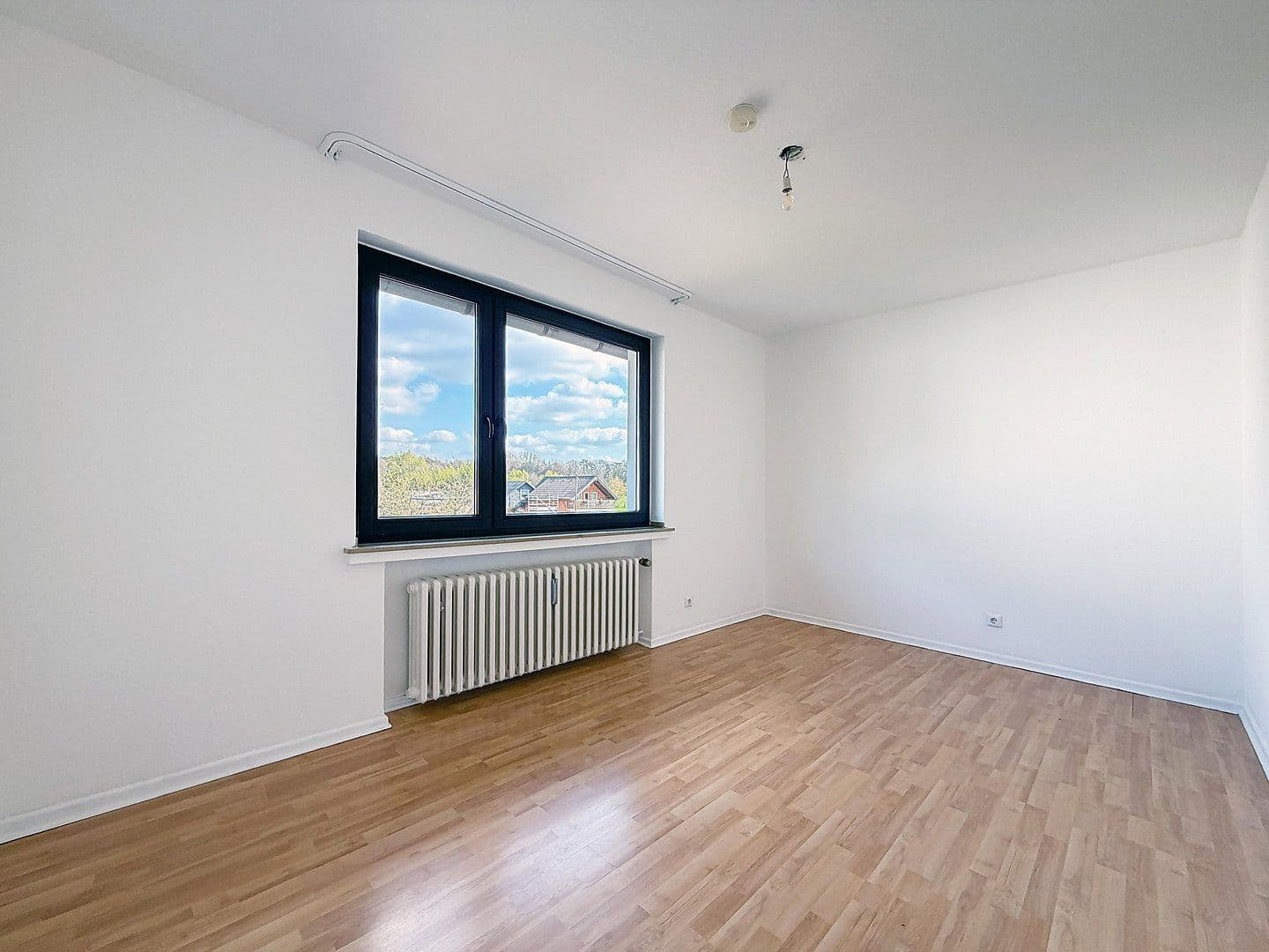 Prodej domu 306 m², pozemek 673 m², Penningsfelder Weg 89, Köln, Severní Porýní-Vestfálsko Prodej domu 306 m², pozemek 673 m², Penningsfelder Weg 89, Köln, Severní Porýní-Vestfálsko