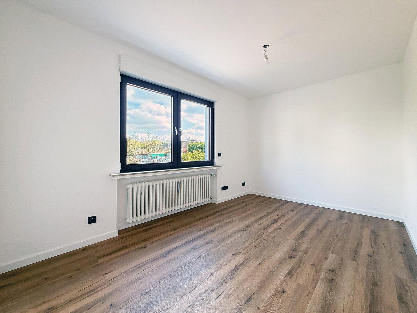 Prodej domu 306 m², pozemek 673 m², Penningsfelder Weg 89, Köln, Severní Porýní-Vestfálsko Prodej domu 306 m², pozemek 673 m², Penningsfelder Weg 89, Köln, Severní Porýní-Vestfálsko