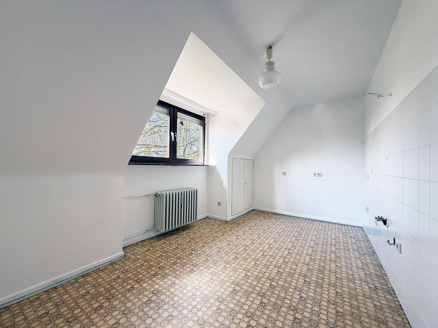 Prodej domu 306 m², pozemek 673 m², Penningsfelder Weg 89, Köln, Severní Porýní-Vestfálsko Prodej domu 306 m², pozemek 673 m², Penningsfelder Weg 89, Köln, Severní Porýní-Vestfálsko