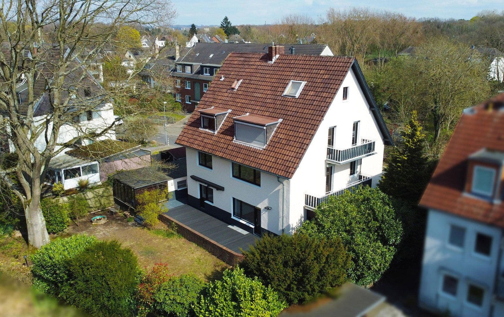 Prodej domu 306 m², pozemek 673 m², Penningsfelder Weg 89, Köln, Severní Porýní-Vestfálsko Prodej domu 306 m², pozemek 673 m², Penningsfelder Weg 89, Köln, Severní Porýní-Vestfálsko