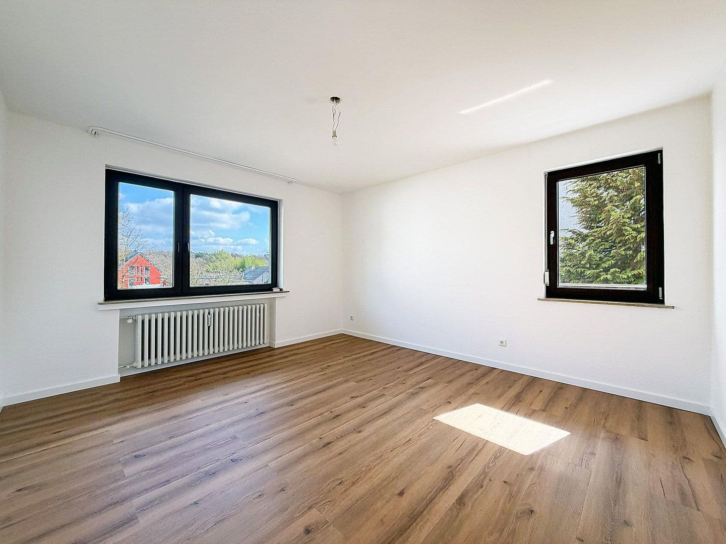 Prodej domu 306 m², pozemek 673 m², Penningsfelder Weg 89, Köln, Severní Porýní-Vestfálsko Prodej domu 306 m², pozemek 673 m², Penningsfelder Weg 89, Köln, Severní Porýní-Vestfálsko