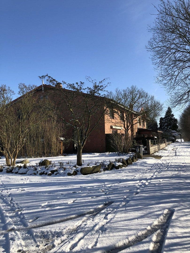 Prodej domu 374 m², pozemek 2.144 m², Wentorf (Amt Sandesneben), Šlesvicko-Holštýnsko Prodej domu 374 m², pozemek 2.144 m², Wentorf (Amt Sandesneben), Šlesvicko-Holštýnsko