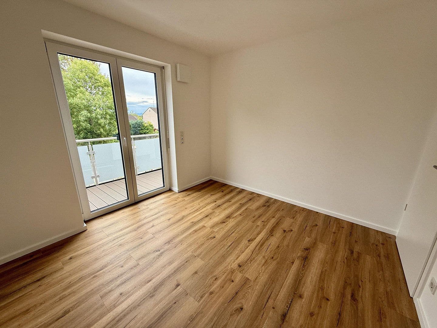 Pronájem bytu 3+1 92 m², Neunkirchen-Seelscheid, Severní Porýní-Vestfálsko Pronájem bytu 3+1 92 m², Neunkirchen-Seelscheid, Severní Porýní-Vestfálsko