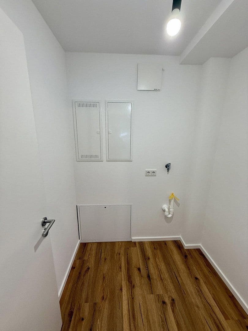 Pronájem bytu 3+1 92 m², Neunkirchen-Seelscheid, Severní Porýní-Vestfálsko Pronájem bytu 3+1 92 m², Neunkirchen-Seelscheid, Severní Porýní-Vestfálsko