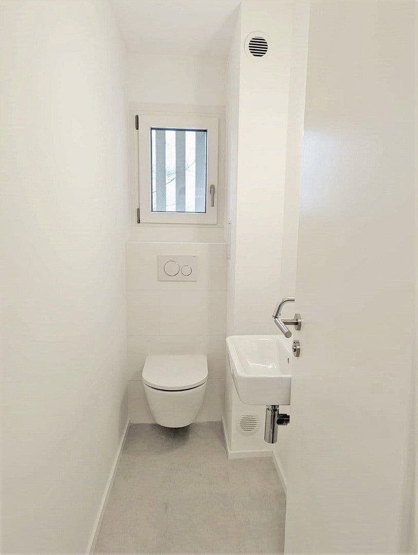 Pronájem bytu 3+1 75 m², Preziosastrasse 37, München, Bavorsko Pronájem bytu 3+1 75 m², Preziosastrasse 37, München, Bavorsko