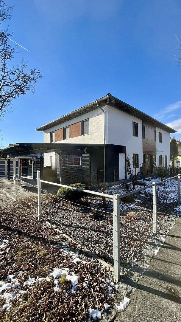 Prodej domu 237 m², pozemek 1.029 m², Osterhofen, Bavorsko Prodej domu 237 m², pozemek 1.029 m², Osterhofen, Bavorsko