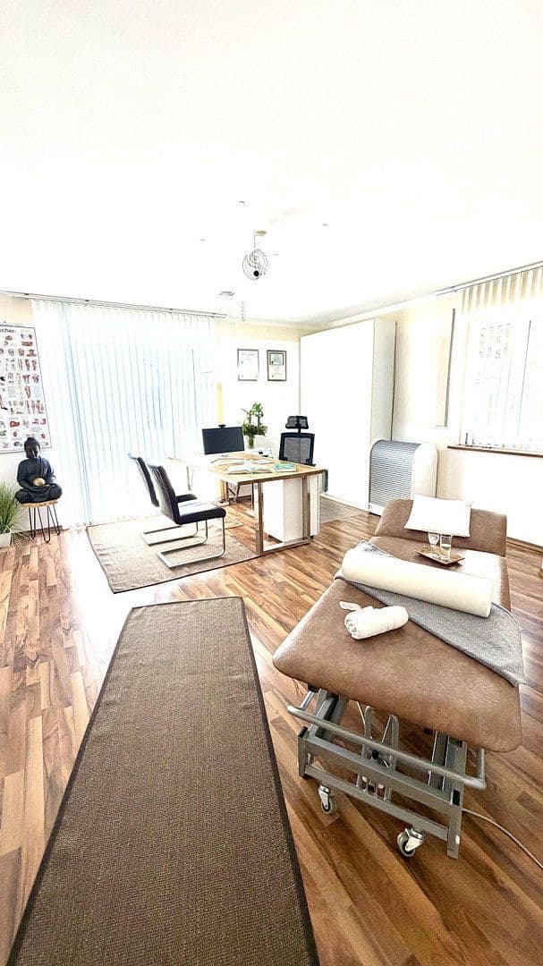 Prodej domu 237 m², pozemek 1.029 m², Osterhofen, Bavorsko Prodej domu 237 m², pozemek 1.029 m², Osterhofen, Bavorsko