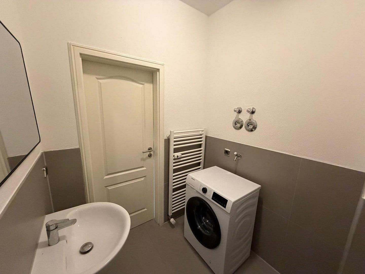 Pronájem bytu 1+1 297 m², Wörthstraße 1B, Bamberg, Bavorsko Pronájem bytu 1+1 297 m², Wörthstraße 1B, Bamberg, Bavorsko