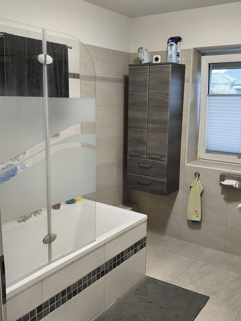 Prodej domu 120 m², pozemek 697 m², Schwerin, Mecklenburg-Vorpommern Prodej domu 120 m², pozemek 697 m², Schwerin, Mecklenburg-Vorpommern