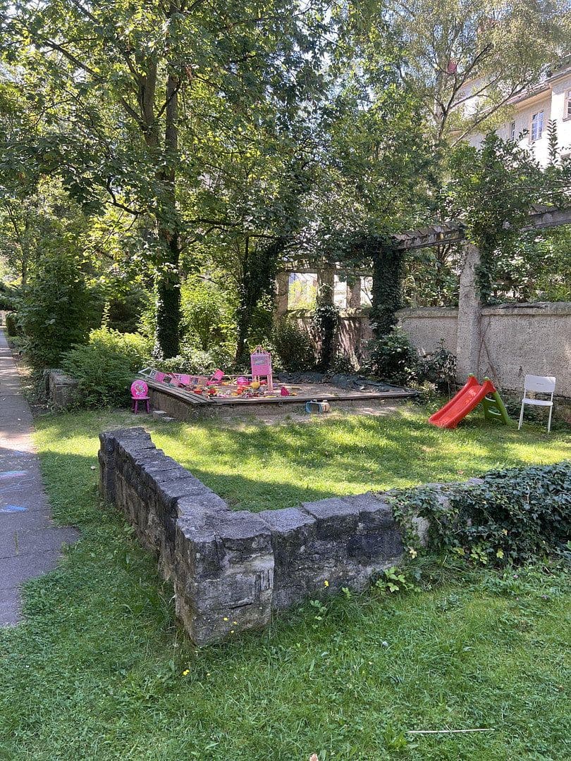 Prodej bytu 4+1 144 m², Sponholzstraße 40, Berlin, Berlín Prodej bytu 4+1 144 m², Sponholzstraße 40, Berlin, Berlín