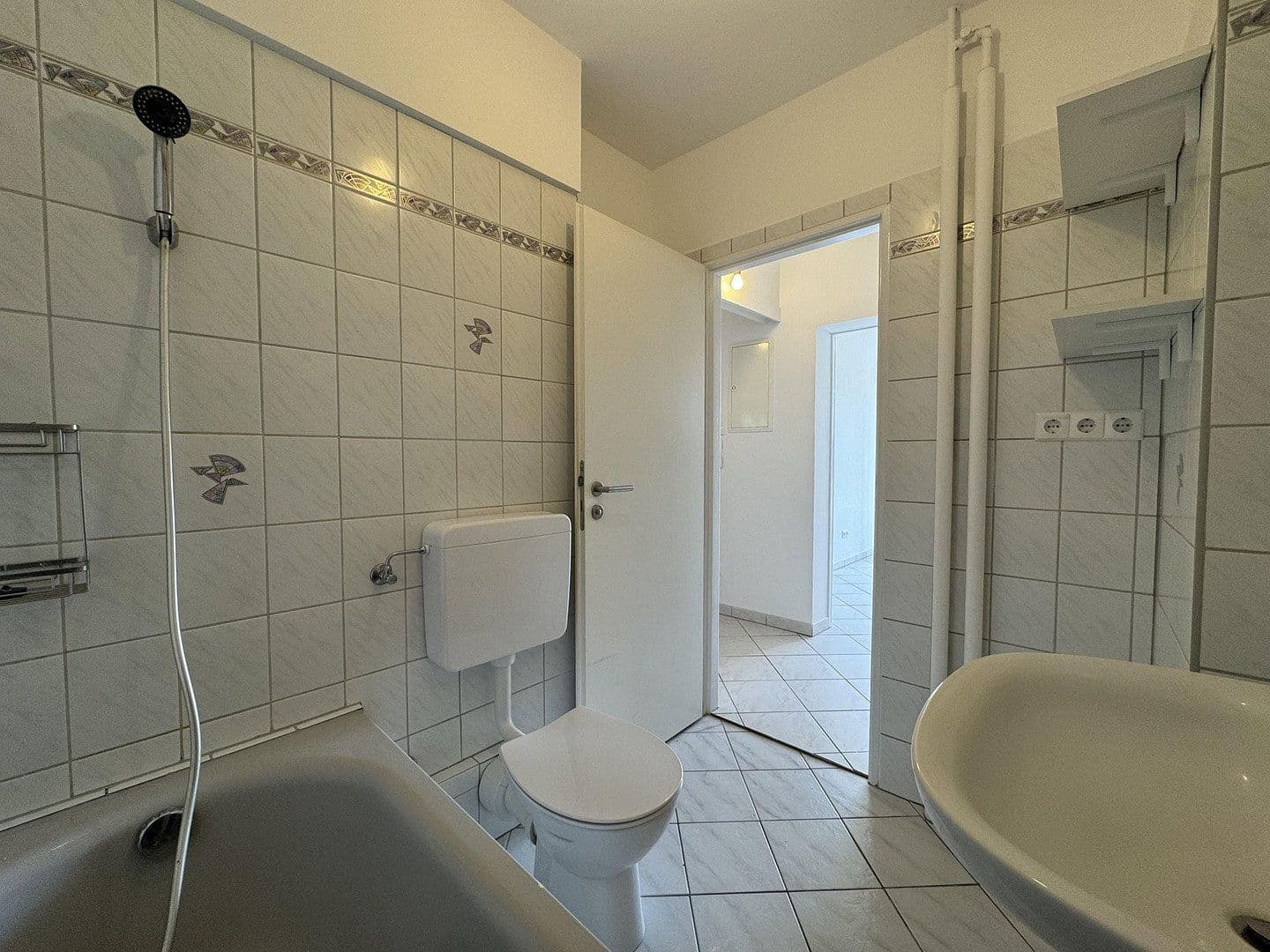 Pronájem bytu 2+1 66 m², Berger Straße 100, Frankfurt am Main, Hessen Pronájem bytu 2+1 66 m², Berger Straße 100, Frankfurt am Main, Hessen