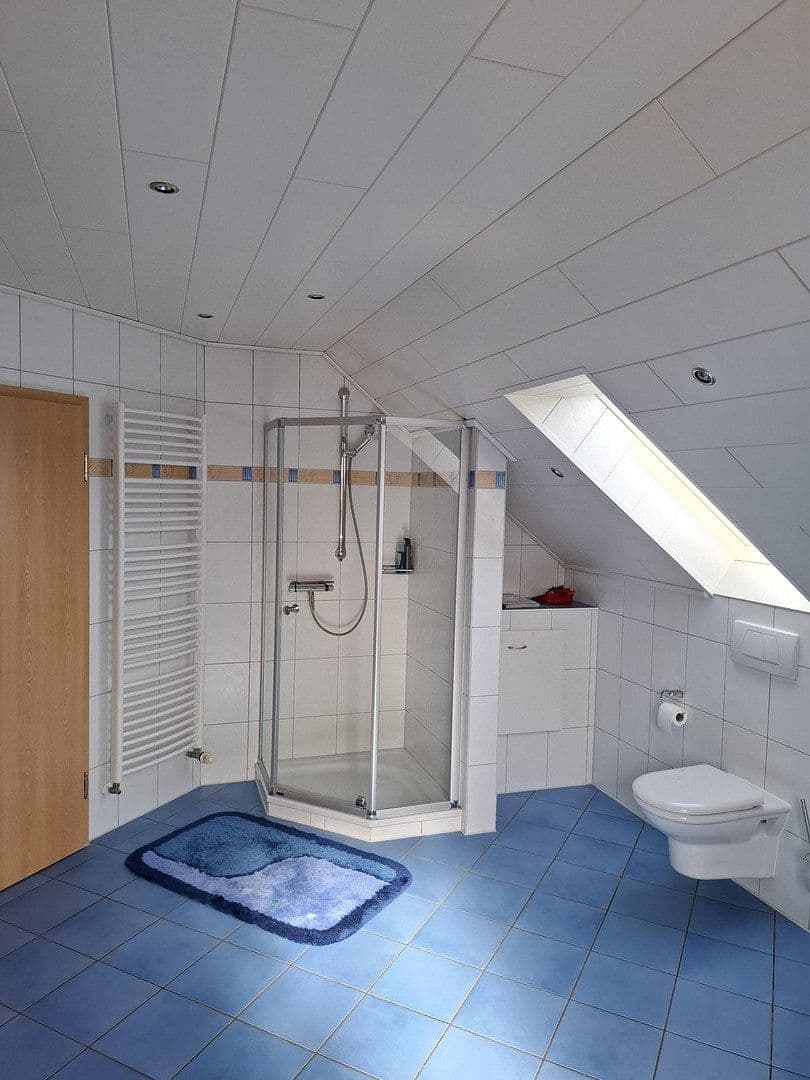 Prodej domu 218 m², pozemek 1.459 m², Hausen, Bavorsko Prodej domu 218 m², pozemek 1.459 m², Hausen, Bavorsko