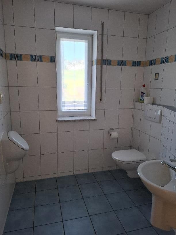 Prodej domu 218 m², pozemek 1.459 m², Hausen, Bavorsko Prodej domu 218 m², pozemek 1.459 m², Hausen, Bavorsko