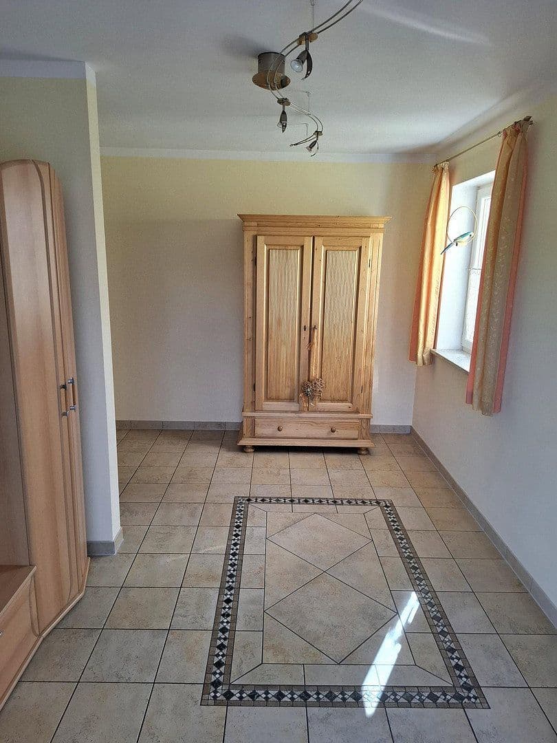 Prodej domu 218 m², pozemek 1.459 m², Hausen, Bavorsko Prodej domu 218 m², pozemek 1.459 m², Hausen, Bavorsko