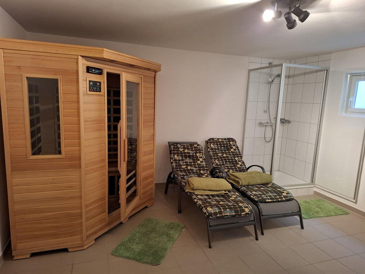 Prodej domu 218 m², pozemek 1.459 m², Hausen, Bavorsko Prodej domu 218 m², pozemek 1.459 m², Hausen, Bavorsko