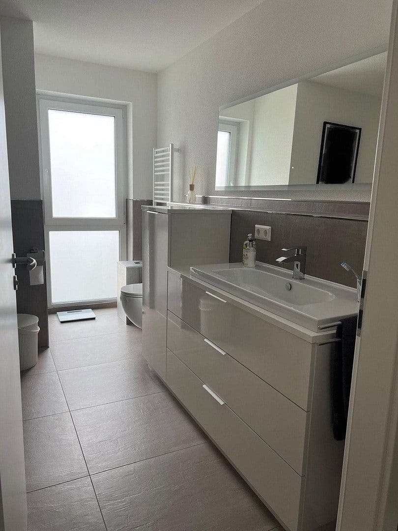 Pronájem bytu 3+1 102 m², Schwäbisch Hall, Bádensko-Württembersko Pronájem bytu 3+1 102 m², Schwäbisch Hall, Bádensko-Württembersko