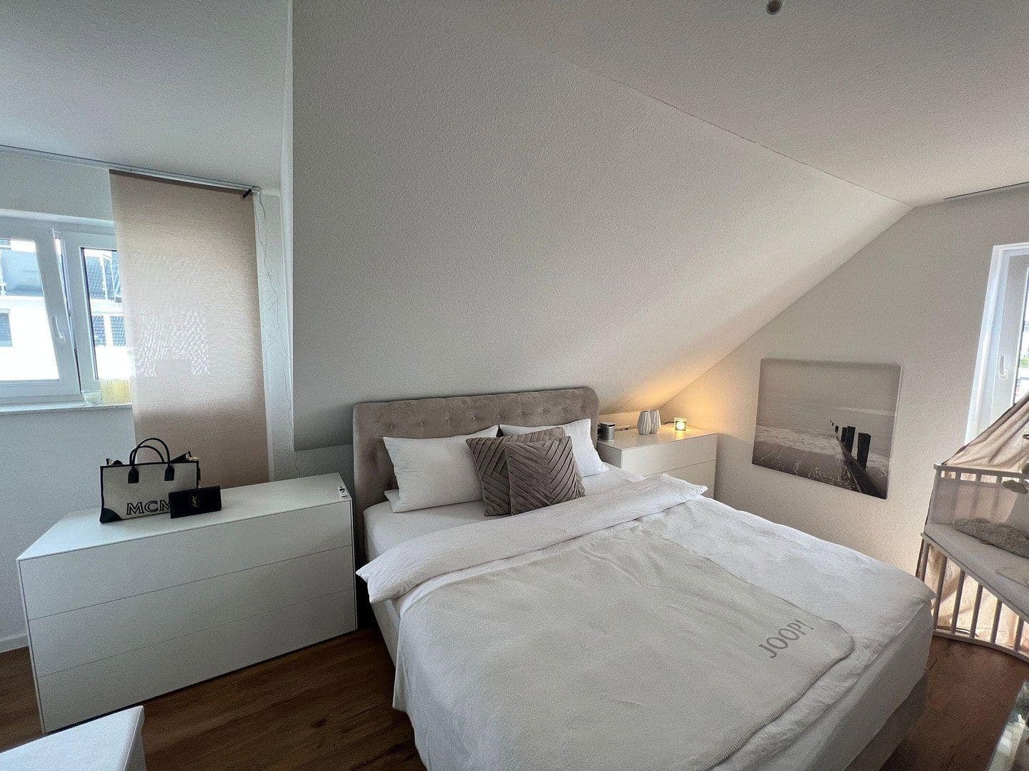 Pronájem bytu 3+1 102 m², Schwäbisch Hall, Bádensko-Württembersko Pronájem bytu 3+1 102 m², Schwäbisch Hall, Bádensko-Württembersko