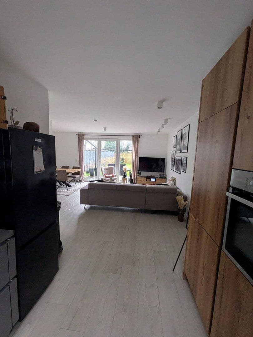 Pronájem domu 124 m², pozemek 250 m², Quickborn, Šlesvicko-Holštýnsko Pronájem domu 124 m², pozemek 250 m², Quickborn, Šlesvicko-Holštýnsko