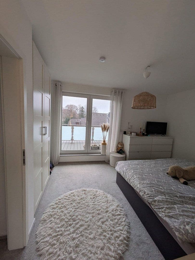 Pronájem domu 124 m², pozemek 250 m², Quickborn, Šlesvicko-Holštýnsko Pronájem domu 124 m², pozemek 250 m², Quickborn, Šlesvicko-Holštýnsko